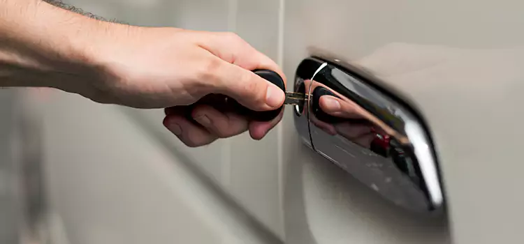 Why Choose Our Auto Locksmith Team in Bronx, NY?